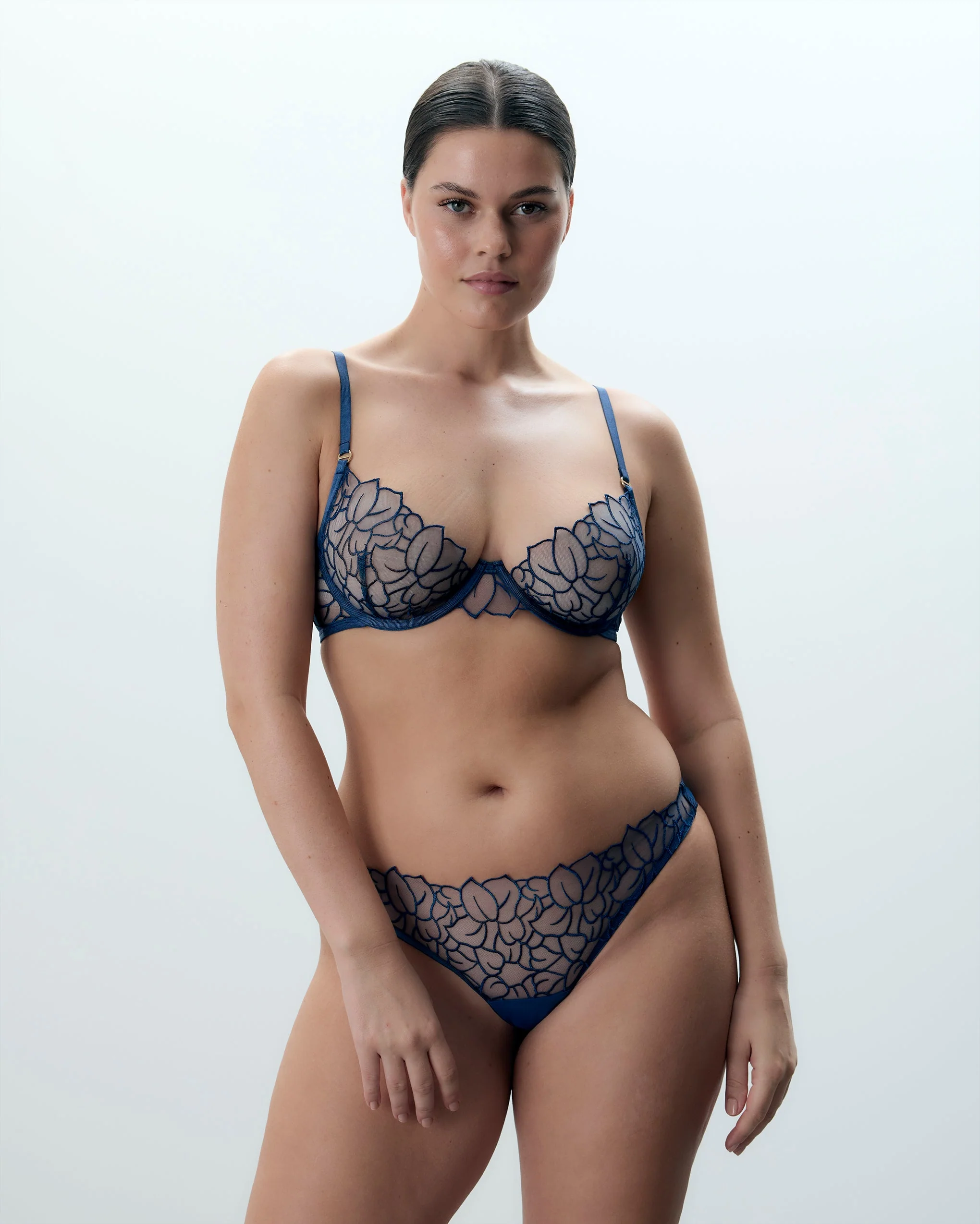 Laurel Reggiseno Ricamato a Foglie Blu Navy - Image 4